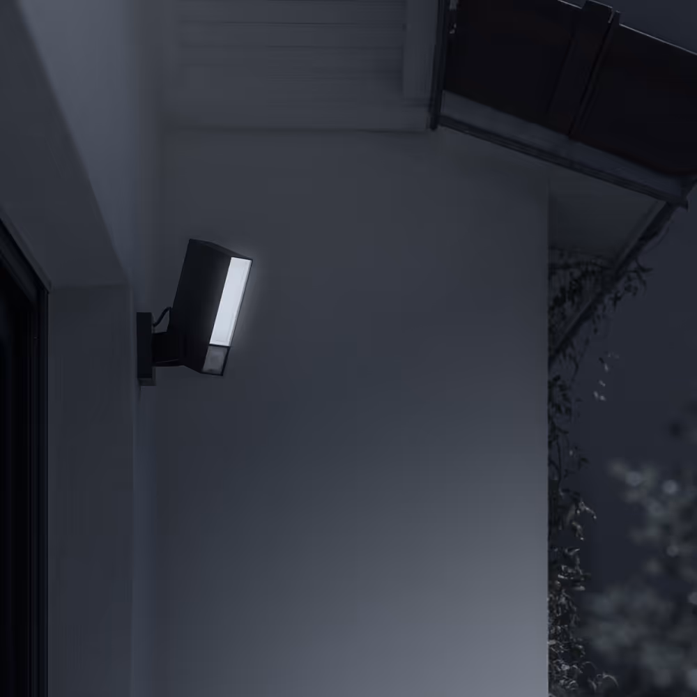 Adjust the lighting duration of your projector according to your habits.